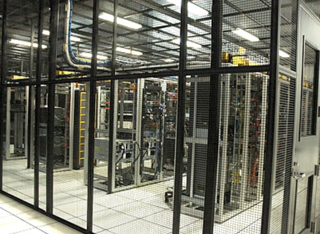 ragingwire server cage